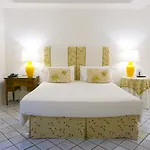 Masseria Il Melograno Hotel 5*
