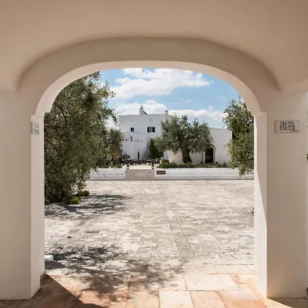Hotel Masseria Il Melograno 5*