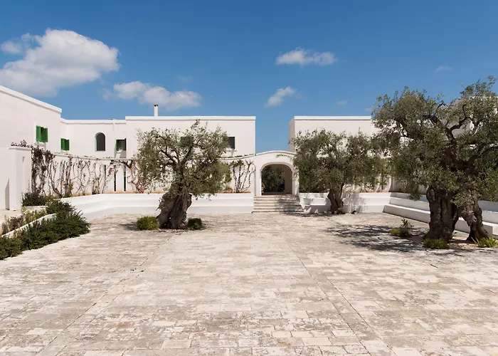 מלון Masseria Il Melograno 5*