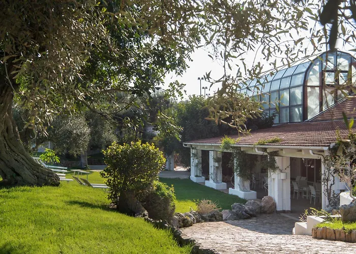 Masseria Il Melograno מלון 5*